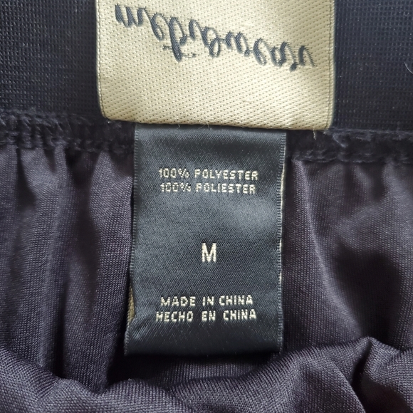 Pleated midi skirt - Picture 2 of 2